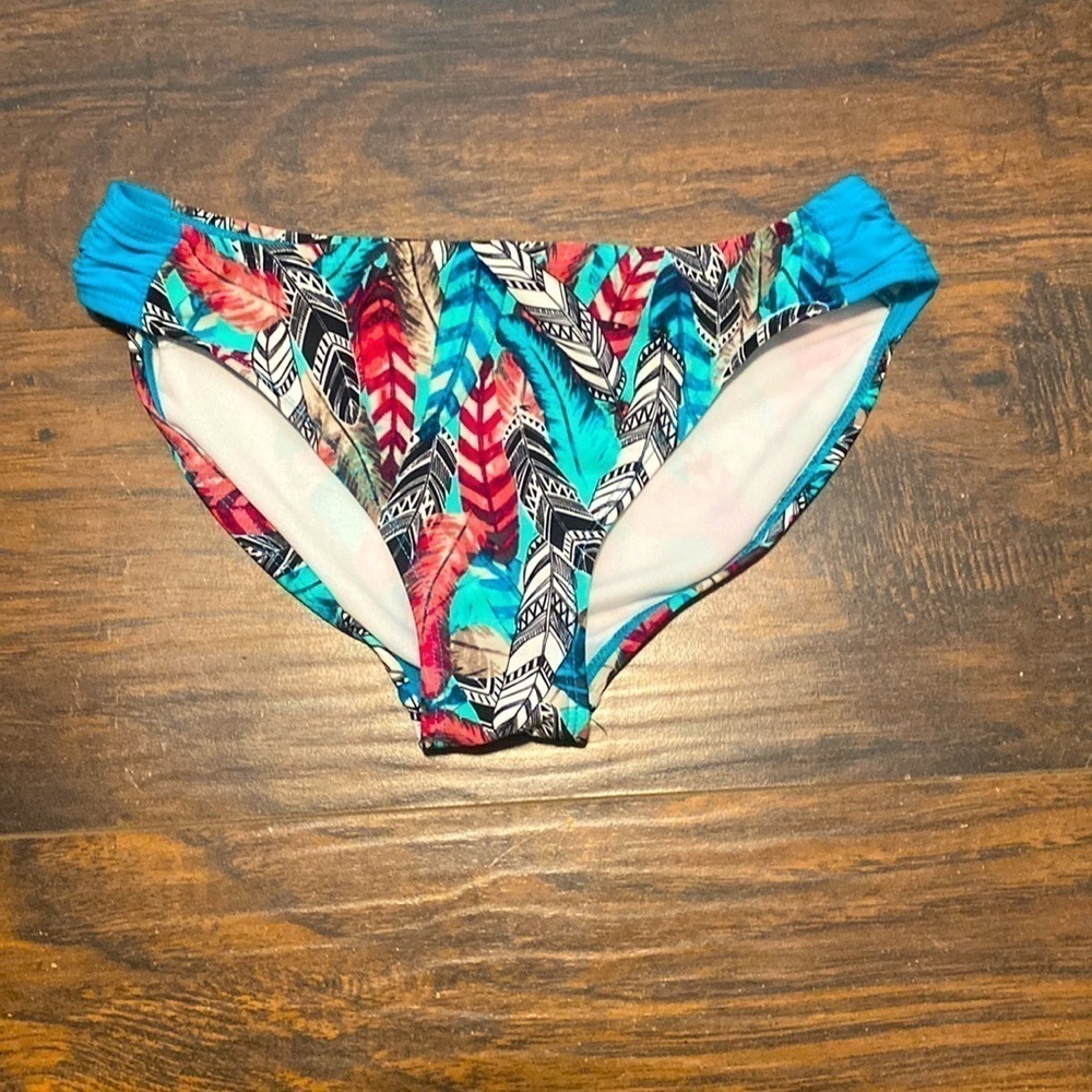 5/$20 Jessica Simpson bikini bottoms